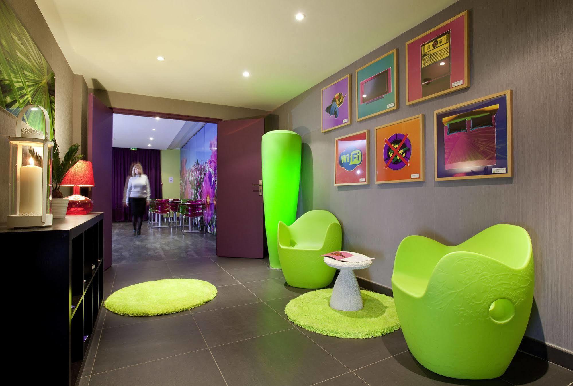 Ibis Styles Fontenay Exterior foto